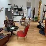Luxury Duplex Townhouse With Garden/Top Location
